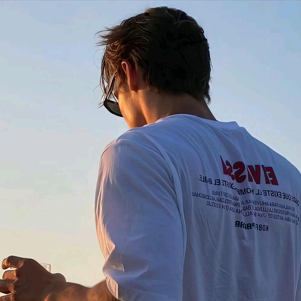 猛踢瘸子那条好腿丶