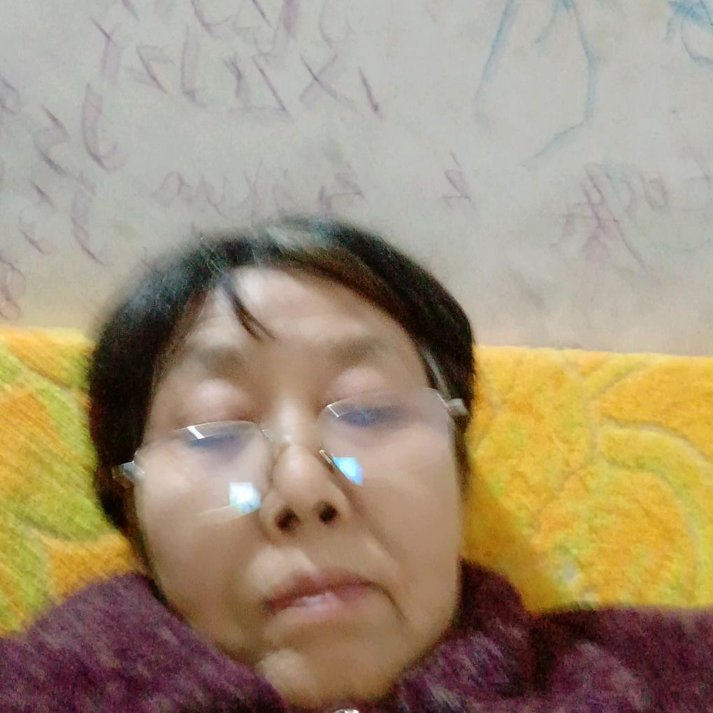 华