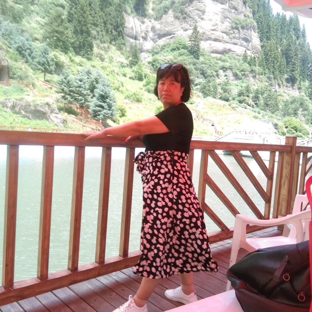 小花爱唱歌