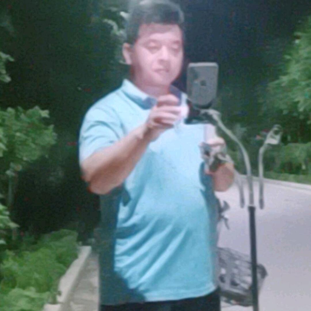 а微笑