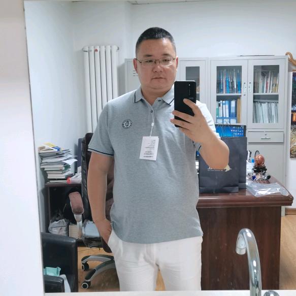 亿家装饰李工长