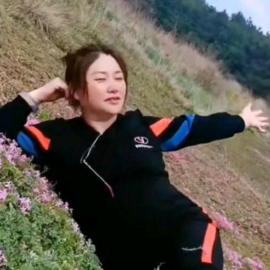 风吹草也𣎴动我是周家大小姐