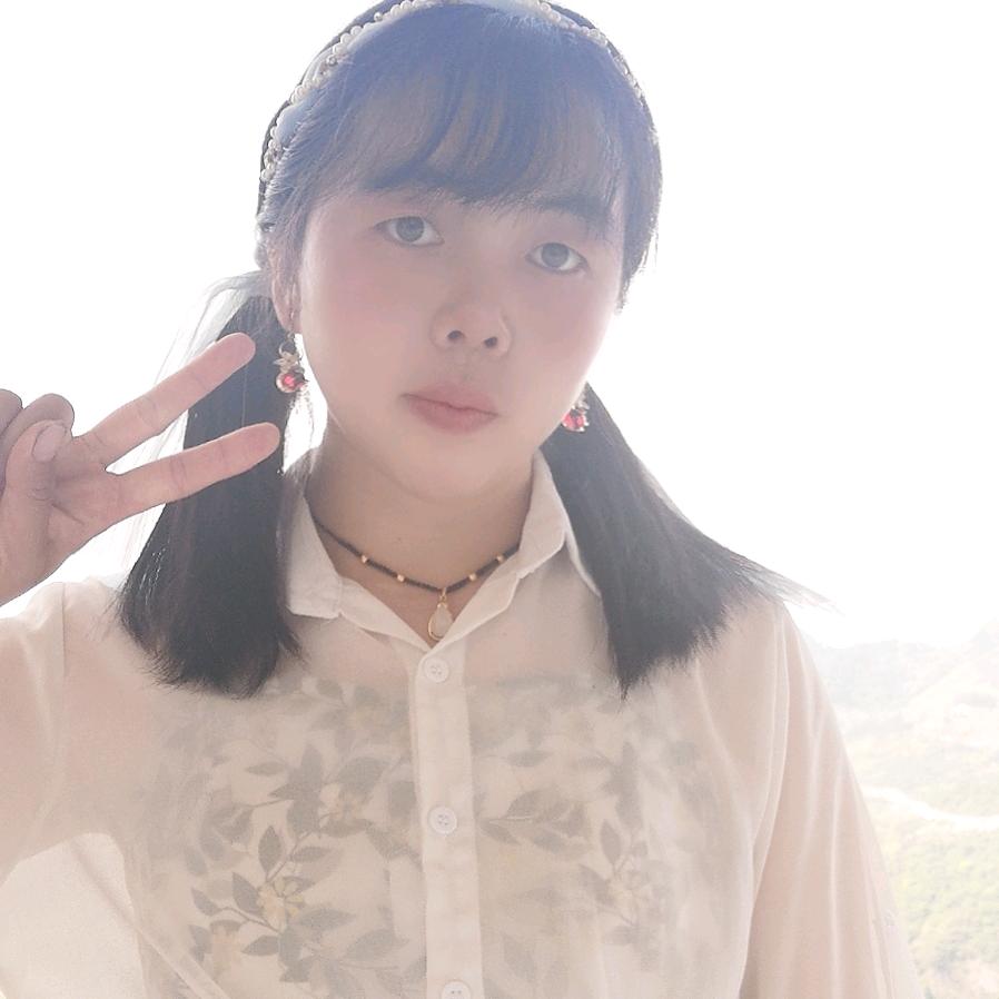 小  万 ♥