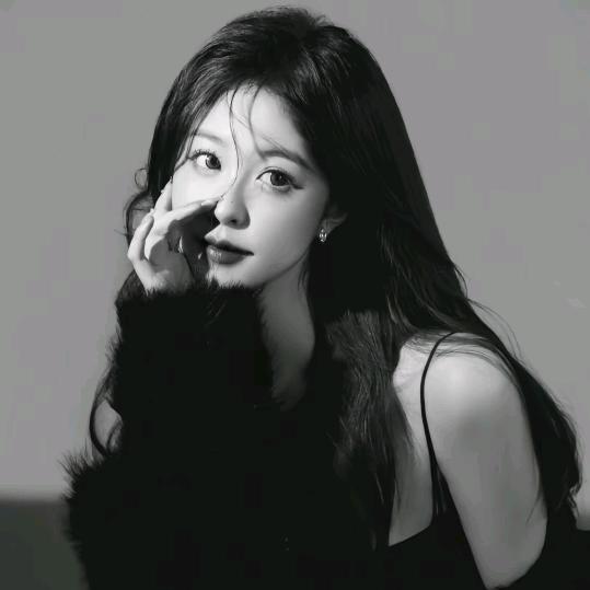 芷瑜《拒绝连赞》