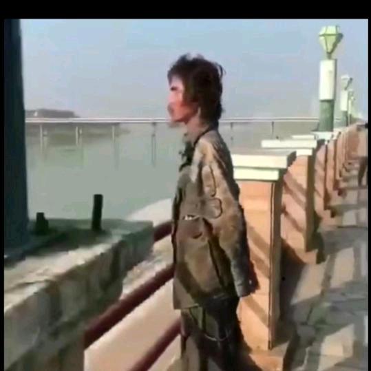 赠人玫瑰，手有余香！