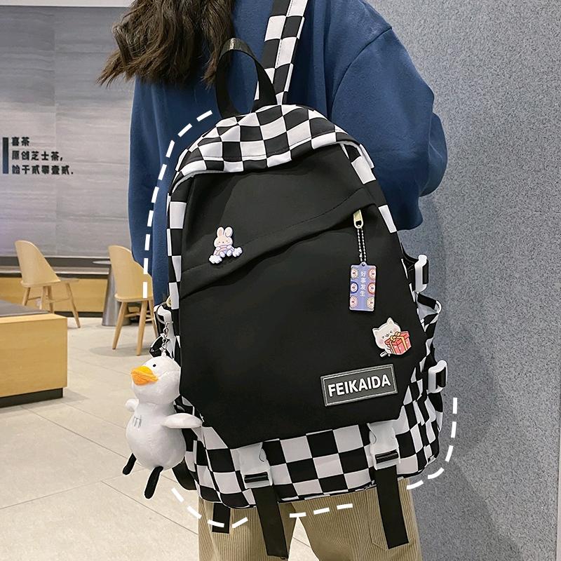 歌岑施保定歌岑施商贸有限公司箱包专卖店