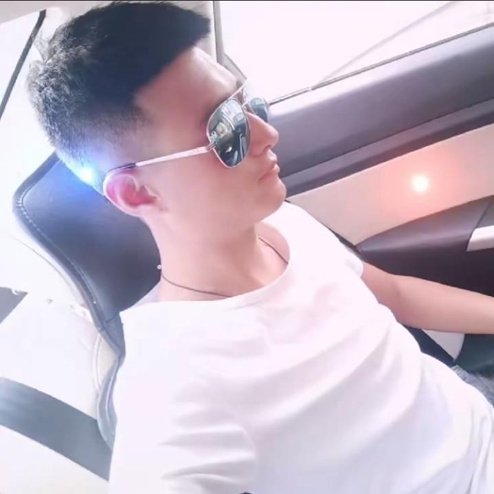 骑着蚂蚁跑高速