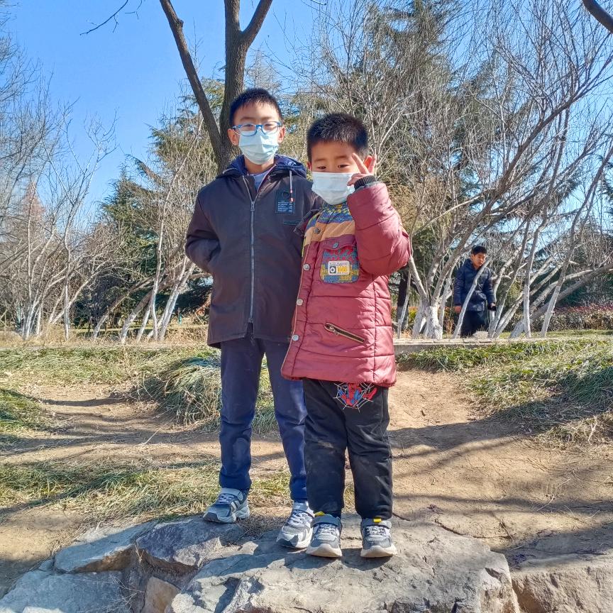 平凡的俩小恒