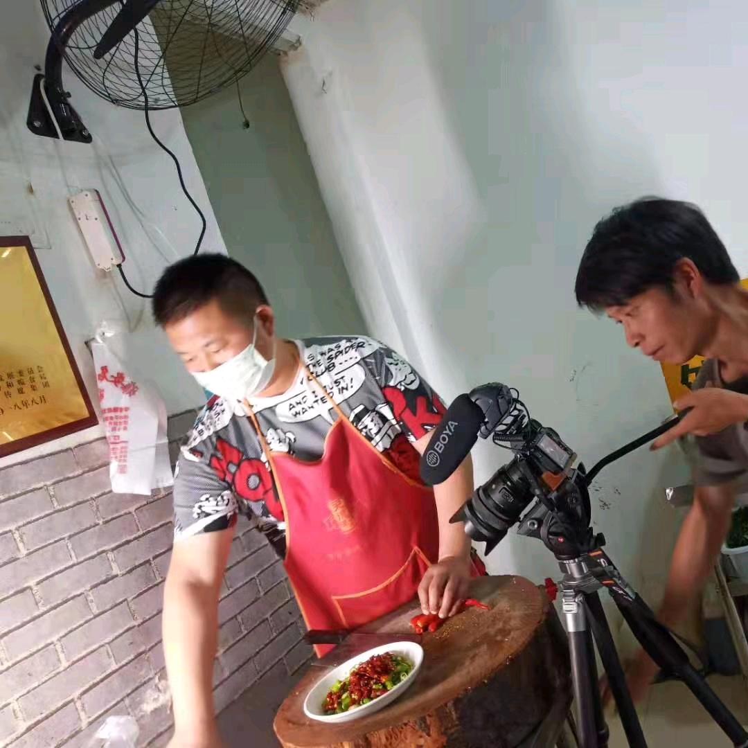 杨胖子椒麻鸡，油烫鹅，白宰鹅。