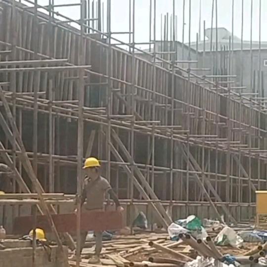钢管架，竹架√包工包料