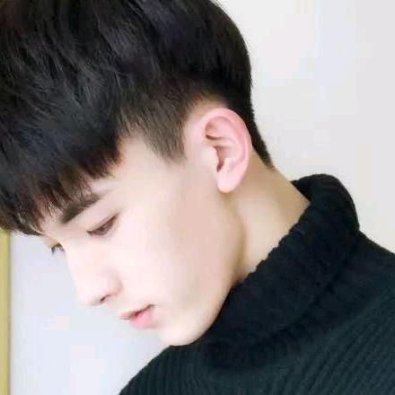 我是谁的谁(´-ω-`)