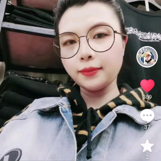 鄂州市摩登少年时尚服装店