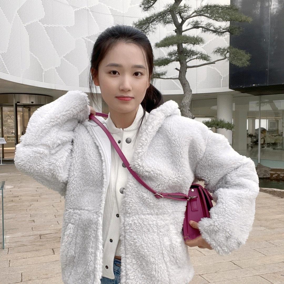 小榴莲👆👆👆