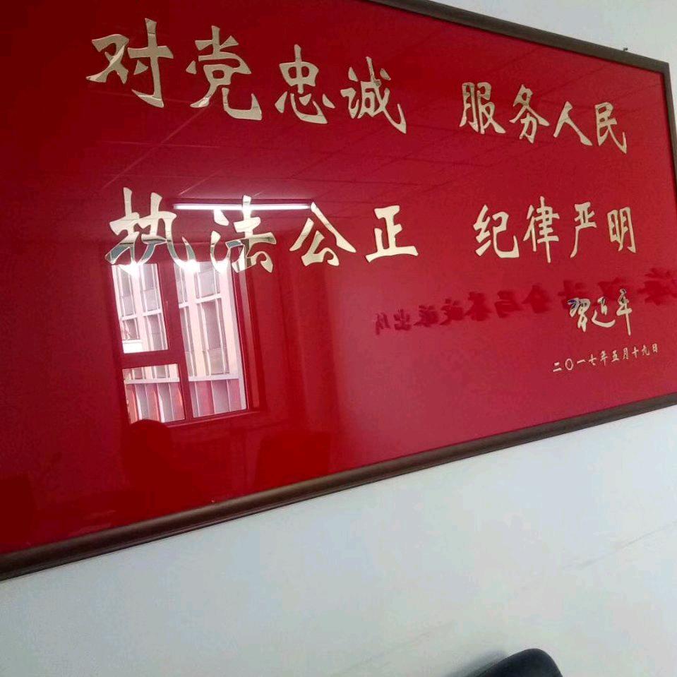 看起来人好又漂亮