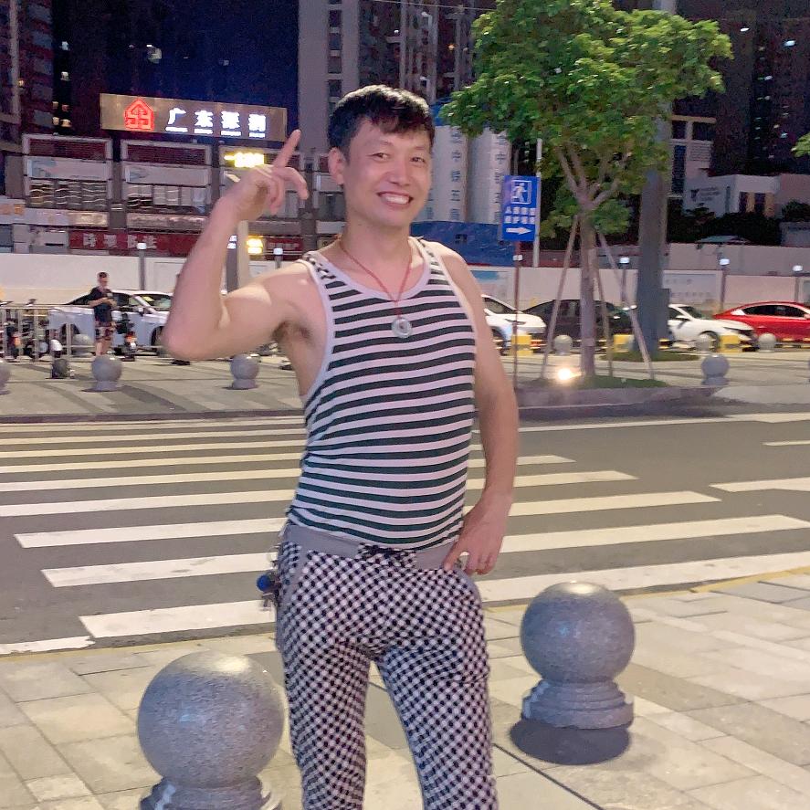 搞笑才艺丑男