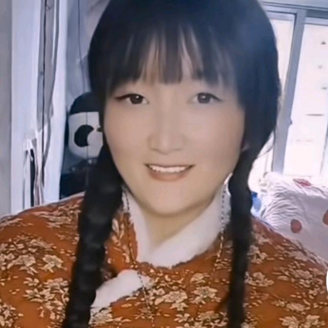 三妹。