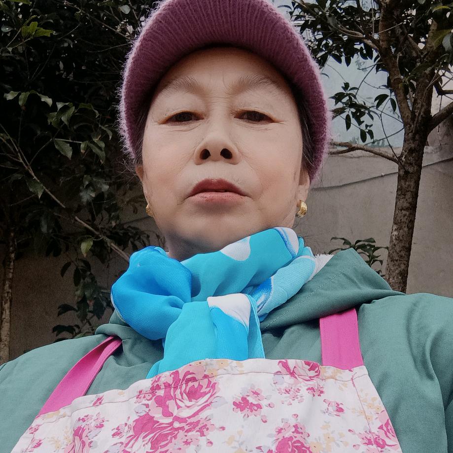 黄姐大号每天早上九点个直播