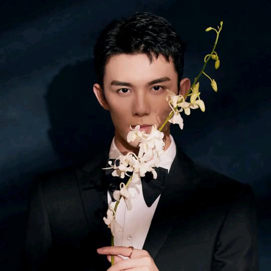 ꧁🖤越来越美好🖤꧂、