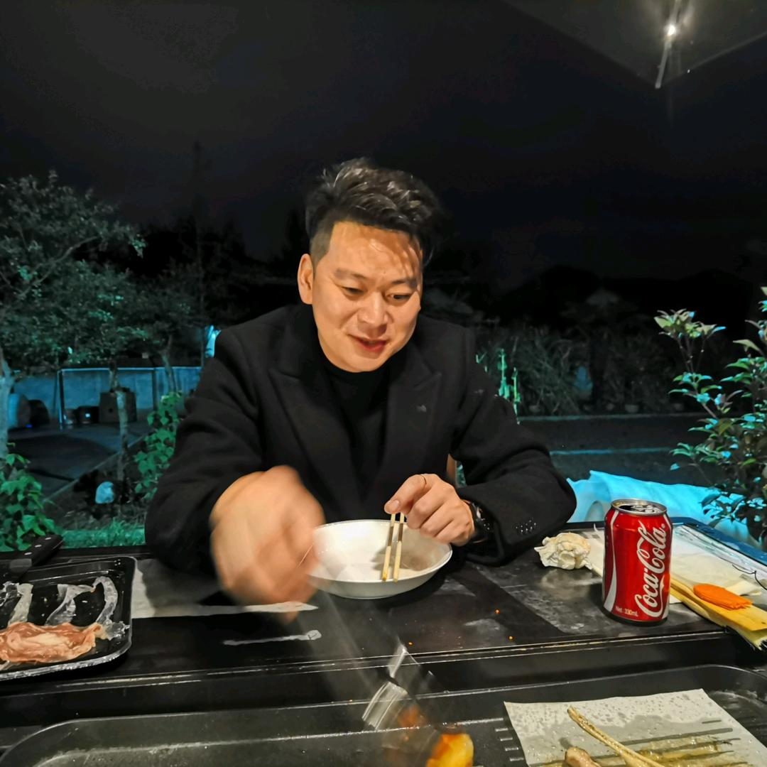 二王哥（巭大侠老火锅）
