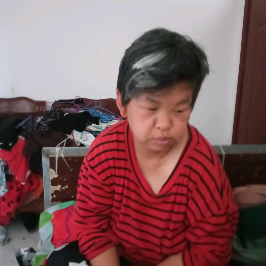 苗芝