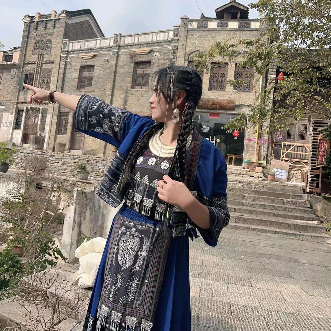 月亮里的阿妹