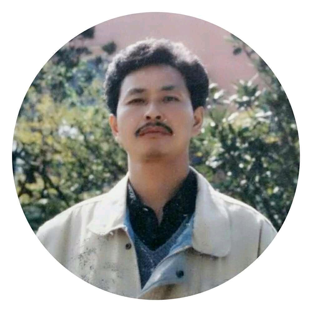一生坎坷，历尽沧桑。
