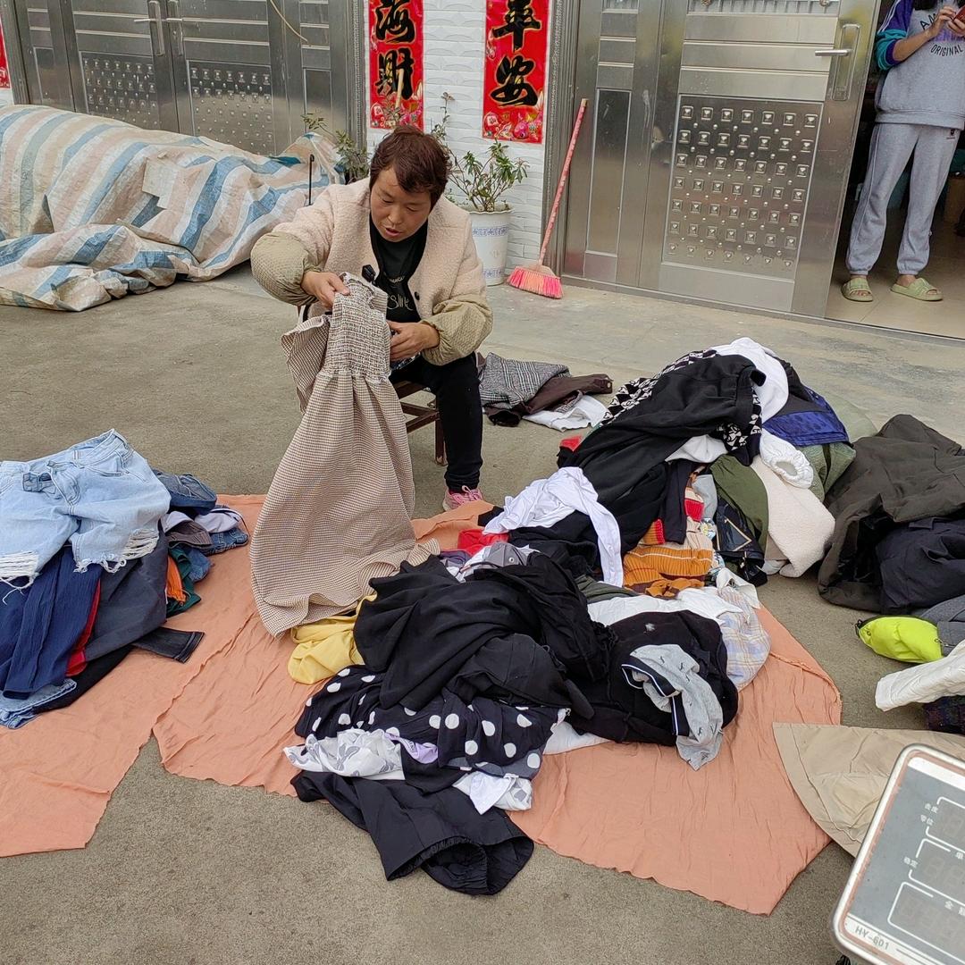 天门旧衣回收+服装尾货琴姐