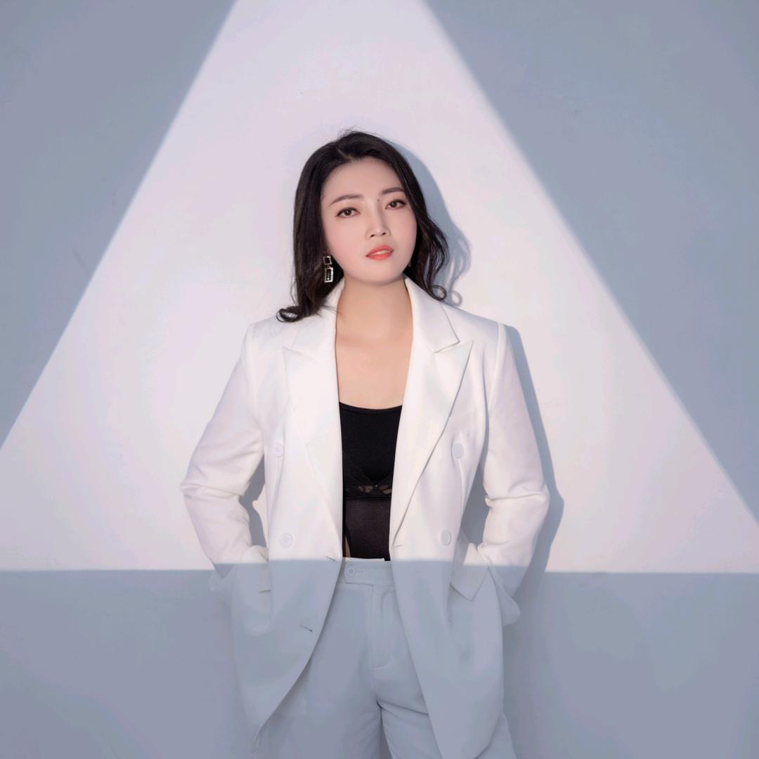 芦媛美妆店燕子姐