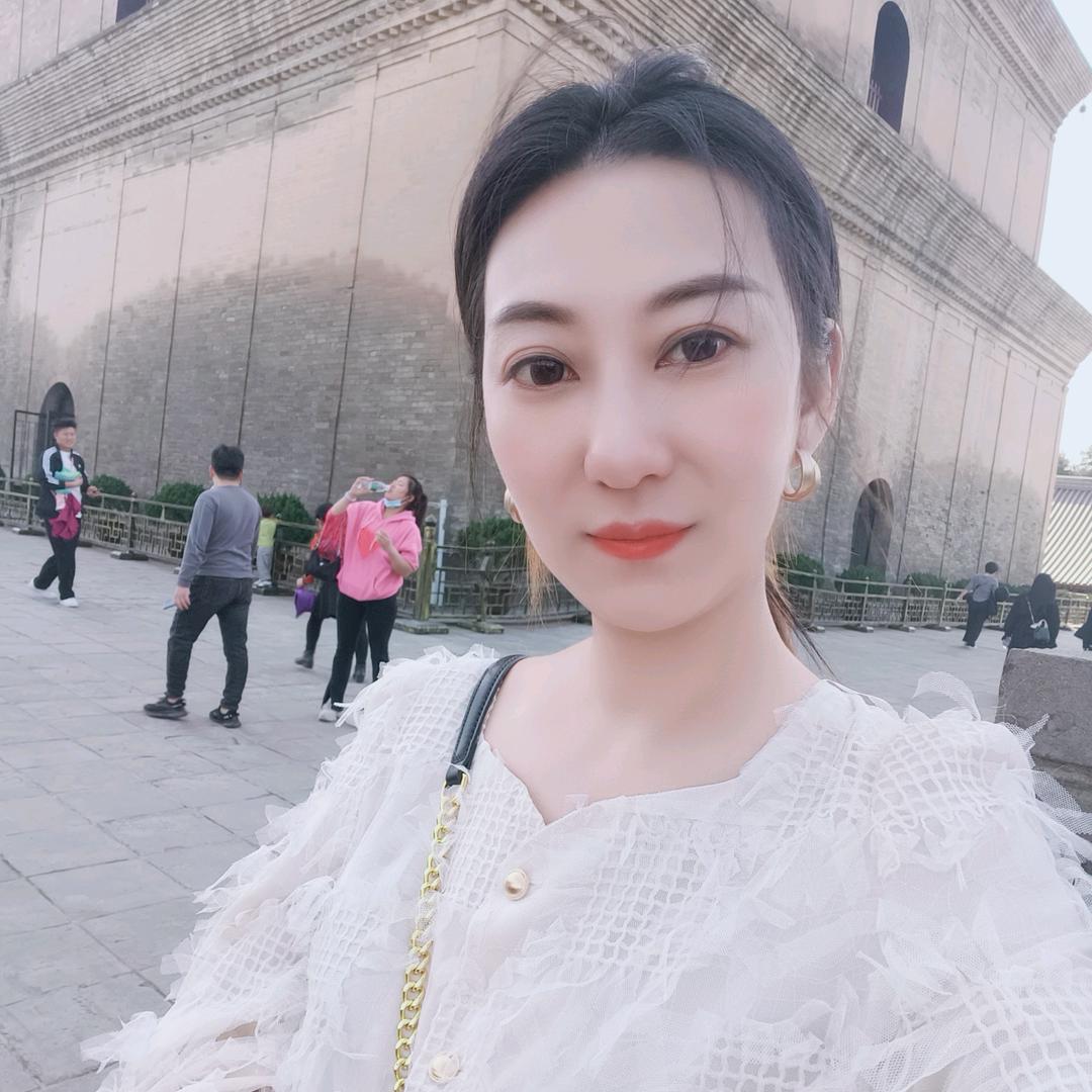 金狮爷炒鸡、荣荣