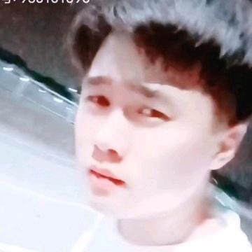 小何没烦恼
