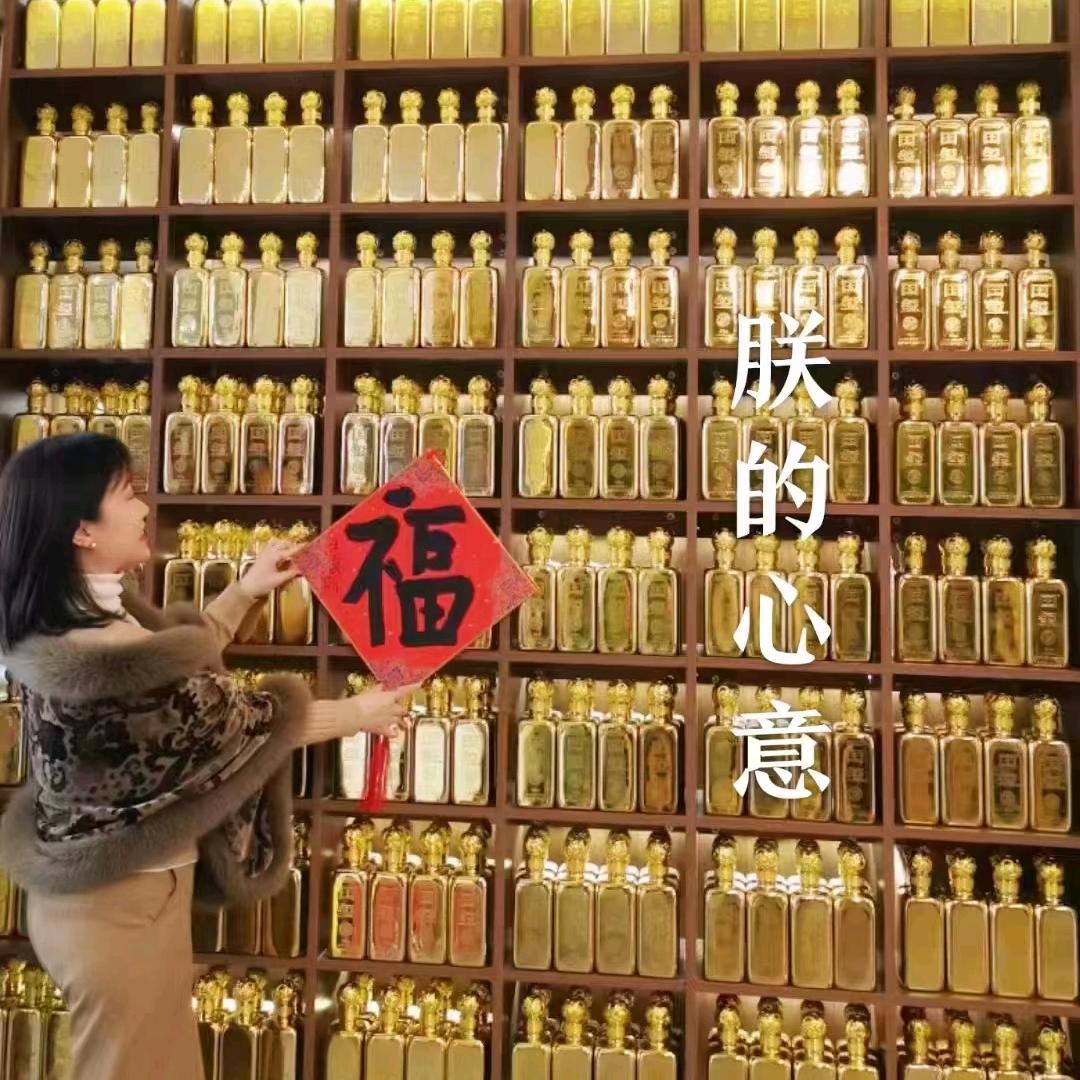 一抹淡淡痴痴的笑