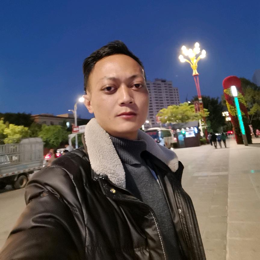 盧飞