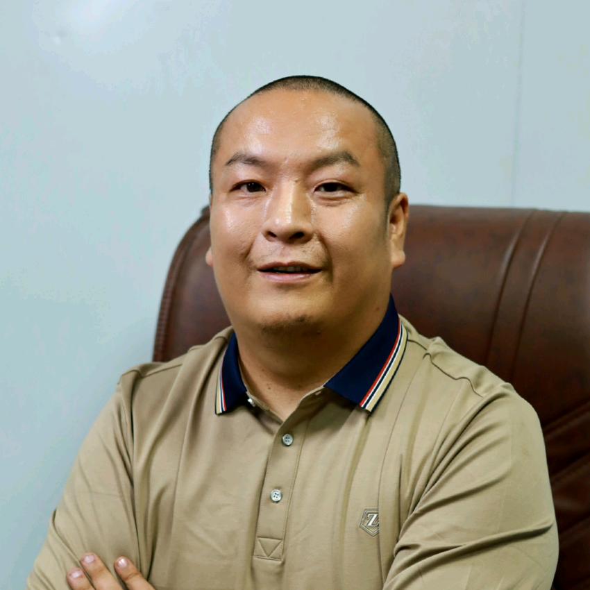 高佬陈 勾头峰摩托越野