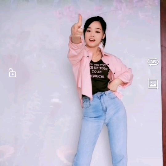 涵涵爱舞💃💃