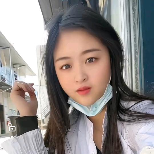 是小欣欣呀👆👆👆