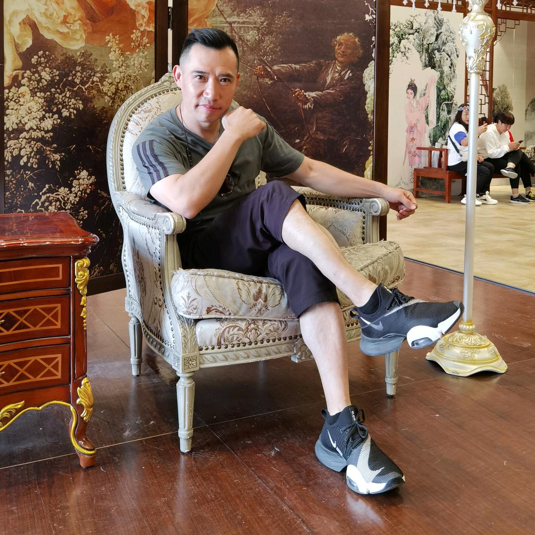 懂保险会健身的小老头