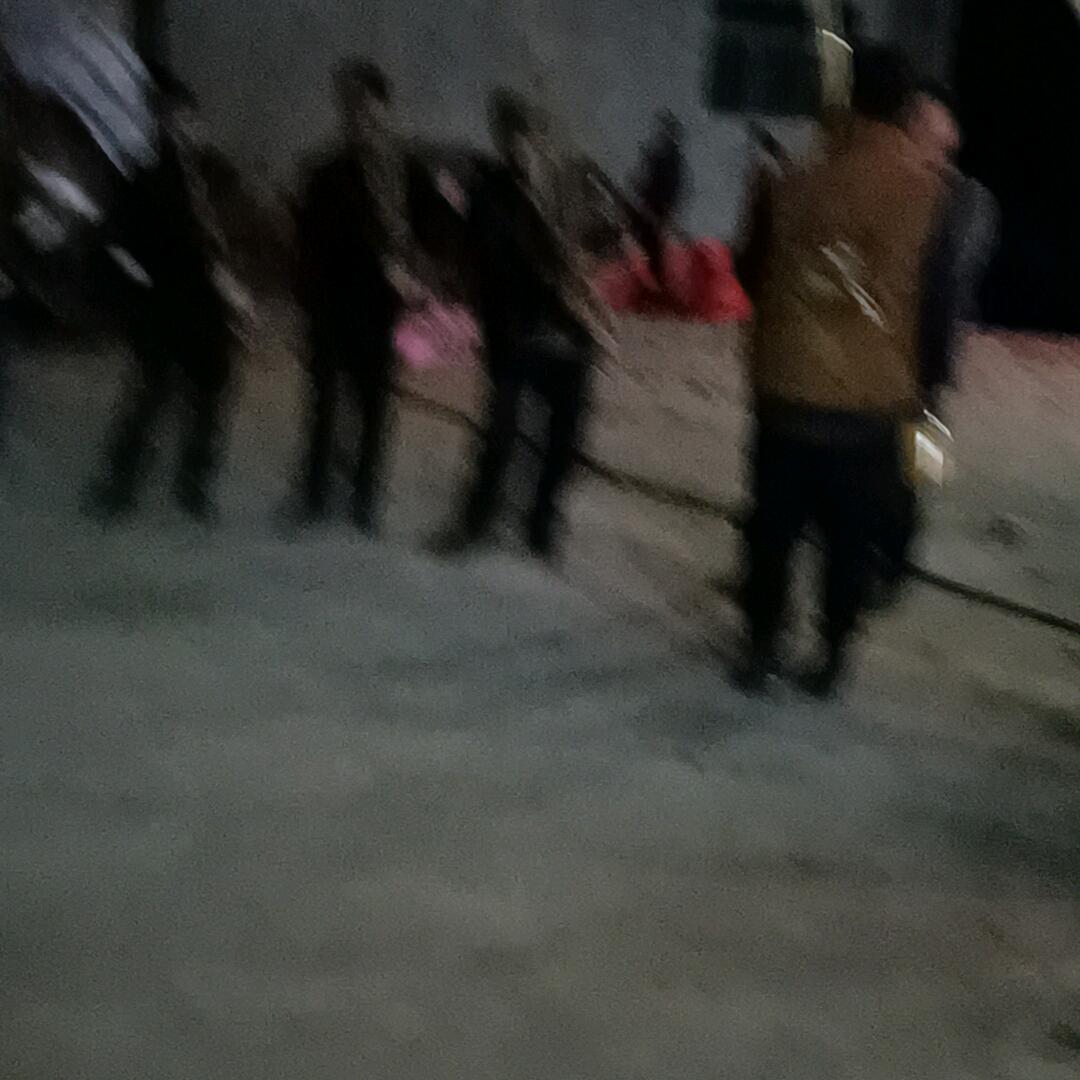 蓬占成