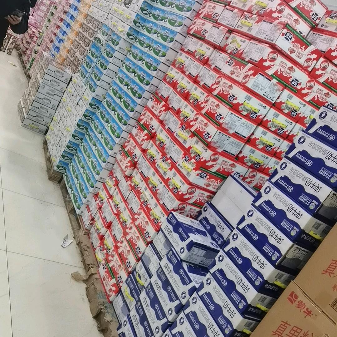 益明牛奶酒水饮料配送。