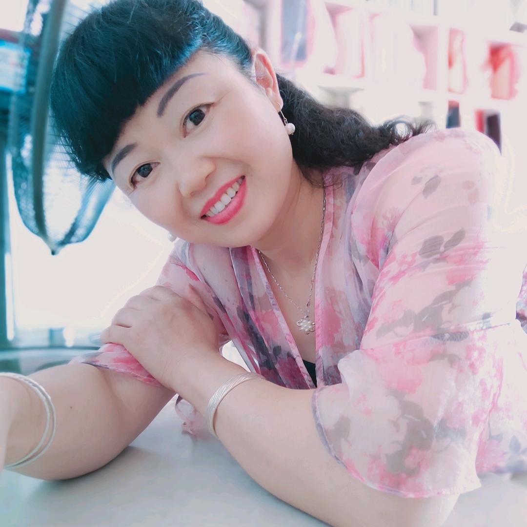 百变女王:爱表演