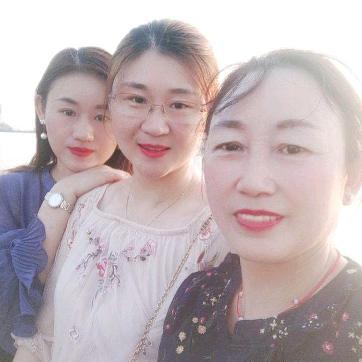 晚霞中的红蜻蜓（68年3月猴）