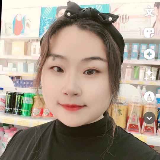 依莲