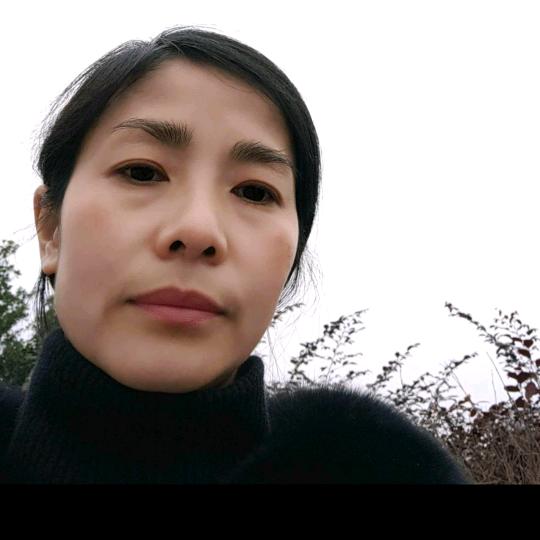 开心😀快乐每一天的徐二妹