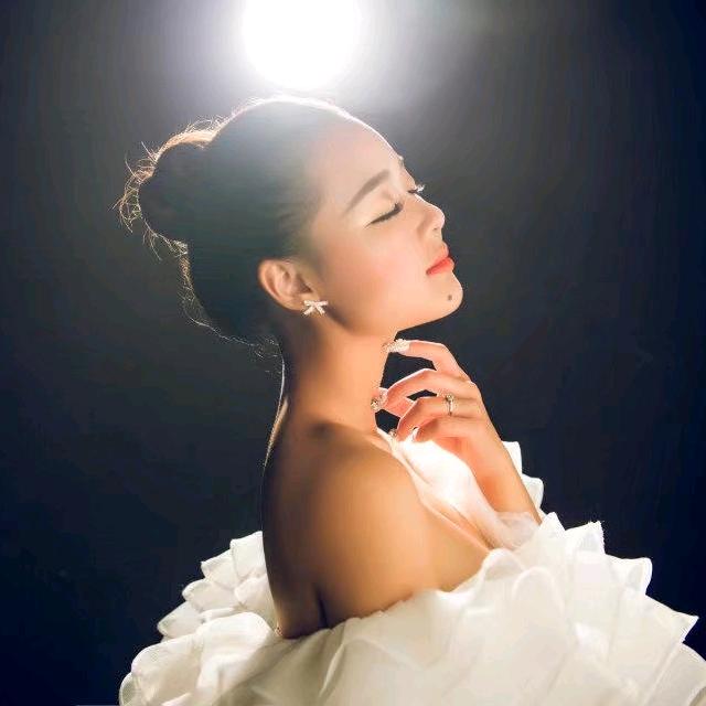 甜城霞妹儿