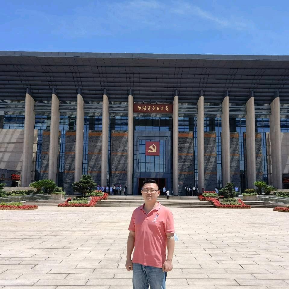 阿汤哥（货车工匠）