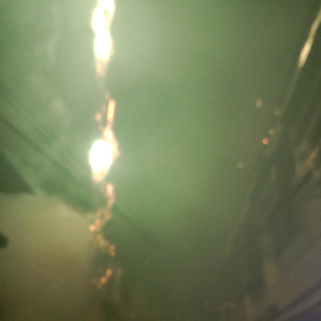 伟