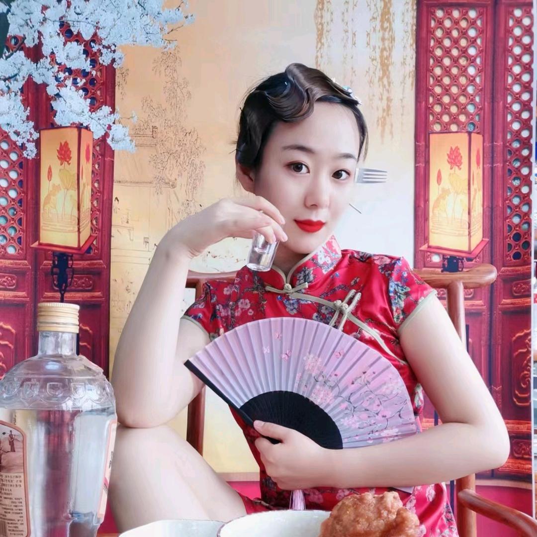 1美酒小辰