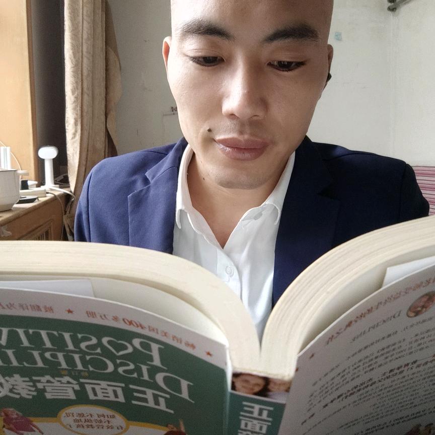 辉AI说健康（光头版）