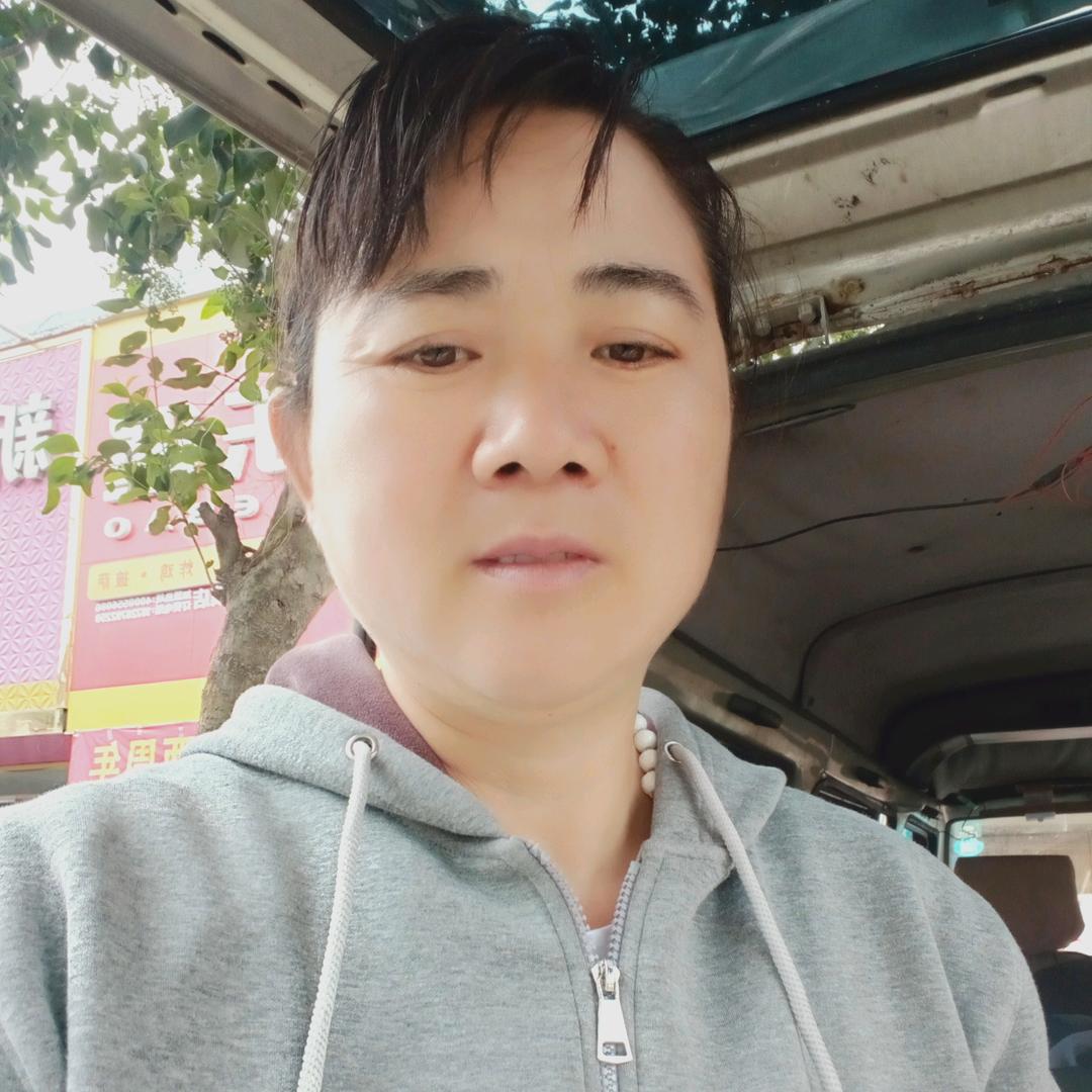 闫梅专治皮肤问题