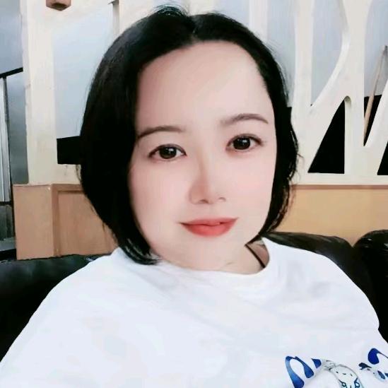 泳彤