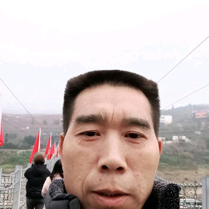 何大哥